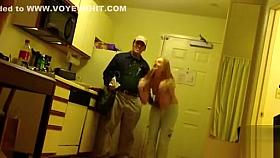 Pizza delivery dude got a surprise