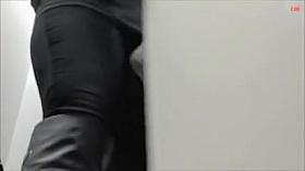 Stretched legs of amateur changing room girl on the cam