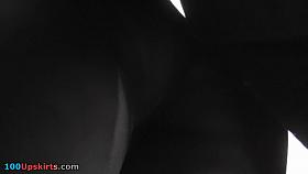 Hidden upskirt cam brings hot view of the buttocks