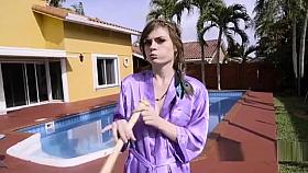 Dude spying babe doing yoga naked