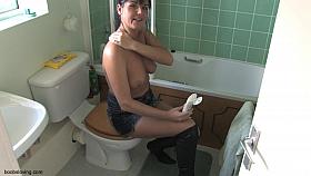 Hot brunette in kinky free down blouse video shows tits