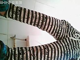 Teen girl spied while pissing