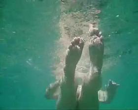 Ful naked nude MILF under the water with hairy pussy