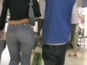 Great ass walking - Beau cul Galerie marchande
