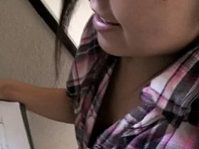 Marvelous downblouse babe is showing her nice ass