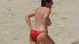 Spy Beach Mature with superslow saggy huge Tits Nipples Areo