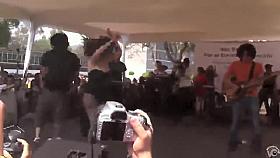 Thrilling singer reveals her cute pair of boobs