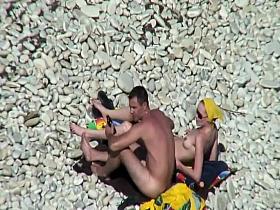 Spying a hot woman from wet to dry