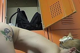 Tattooed chick horny changing room booty