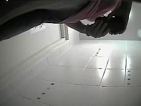 Hairy pissing pussy filmed in a close up