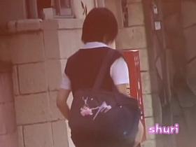 Do not bend over like that to get a bicycle skirt sharking