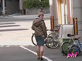 Cute zealous slut texting her boyfriend during fast sharking affair