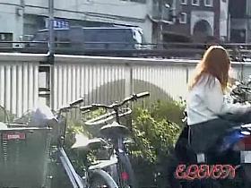 Blazing sharking attack with two friendly vixens being totally surprised