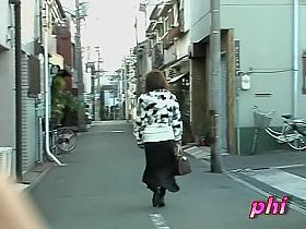 Fanciful oriental woman gets completely stunned during street sharking