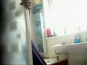 My stepsister who loves glaring at me takes a shower