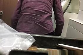 Another hot Gal peeing