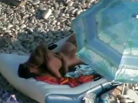 Voyeur caught sex behind an umbrella