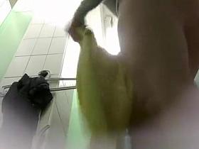 Teen couple fucking in change room