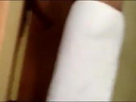 Delivery guy gets a blowjob from a slut