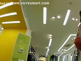 Shopping mall rolling stairs upskirt