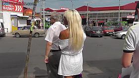 Hawt bimbo shows arse up petticoat