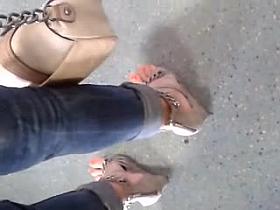 Public Feet 106