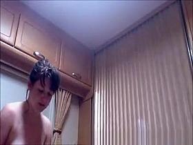 girl change swimsuit