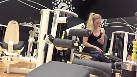 Super firm big buttocks in tights