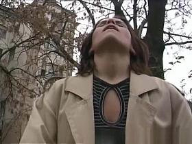 hot chick pissing in public