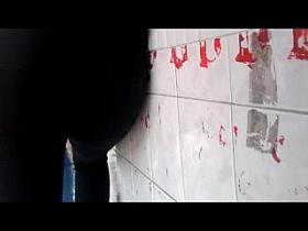 Tierna Jovencita En Leggins Nalgoncita