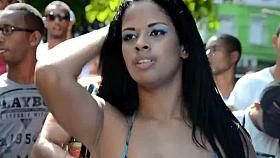 amazing bikini cameltoe dance 2