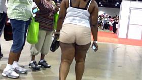 Chunky Babe In Tight Shorts All Up Her CRACK!