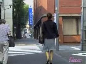 Quick snatching scene of fabulous beauty and some wicked fella