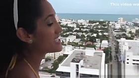 Spicy muff stretching voyer