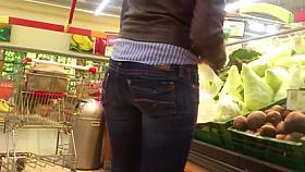 Street candid video of a nice girl buying groceries