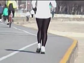 Sports woman running and waving candid ass on my cam 01zb