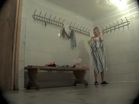 Sexy changing room tease from nude butted hot bimbo