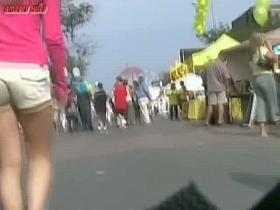 Long leg model in shorts voyeur street candid video download