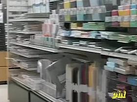 Store sharking encounter with slender marvelous slag being totally surprised