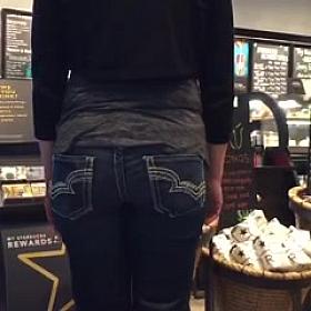 TIGHT TEEN ASS IN JEANS