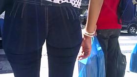 jeans with nice ass on the street