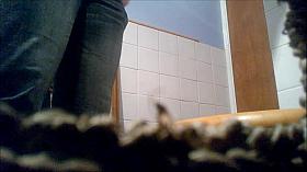 Annamaria ### Voyeur