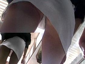 Flashing upskirt clip of a nice girl