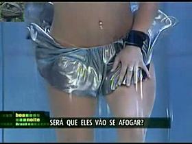 Hot Latina in an accidental upskirt video