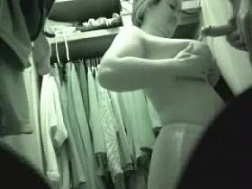 Hidden cam - titfuck in dressing room