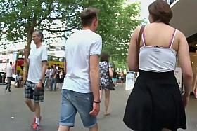 Accidentally showing girlfriend's ass