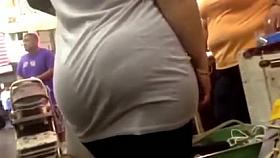 Bubble butt Latin milf