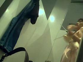 Chinese milf spied in the dressing room