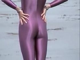 Latex swimsuit wrapping candid amateur body tightly 08c