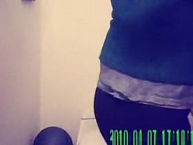 School teachers caught in toilet pissing